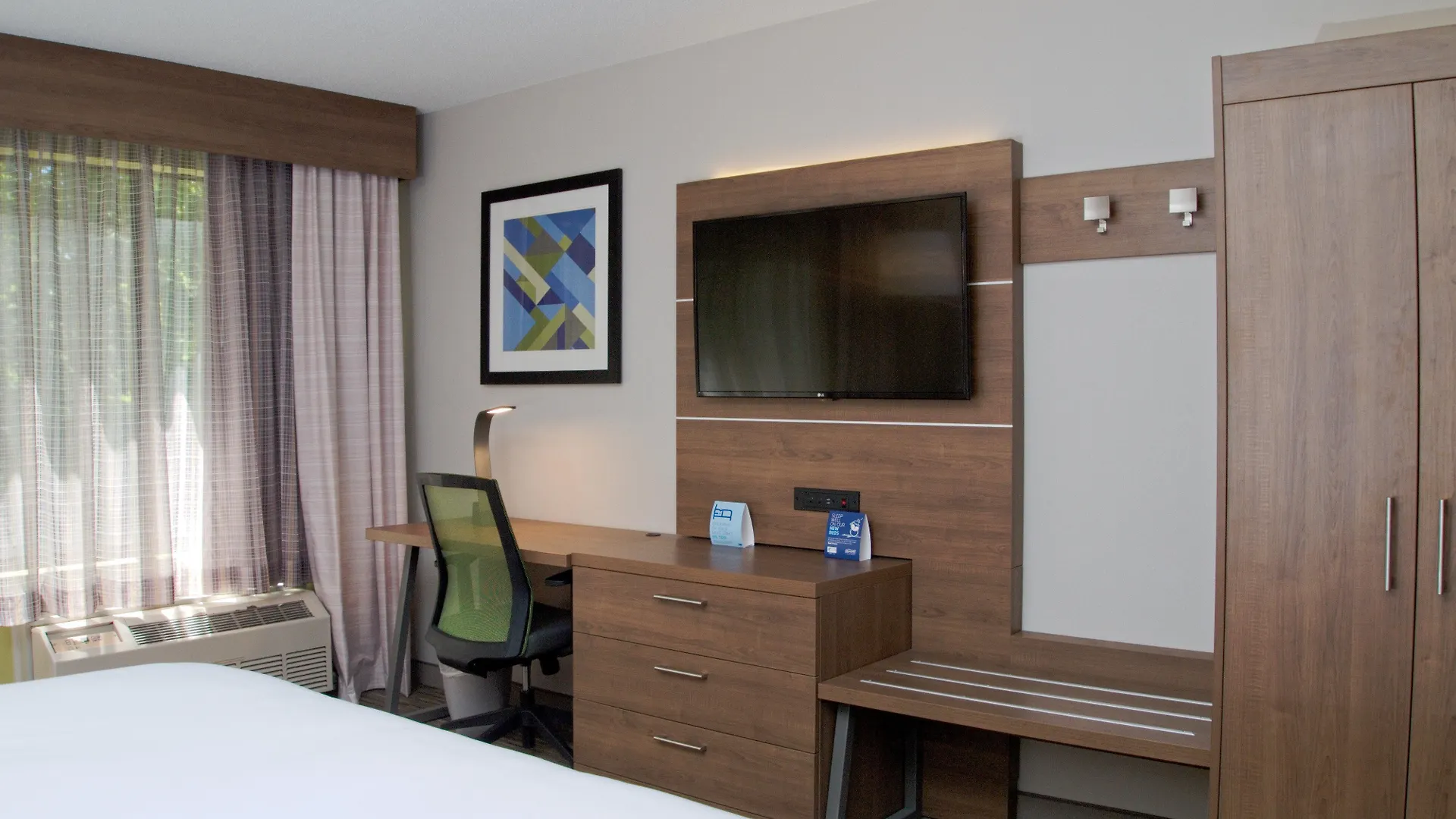 Hotel Holiday Express South By Ihg Burlington