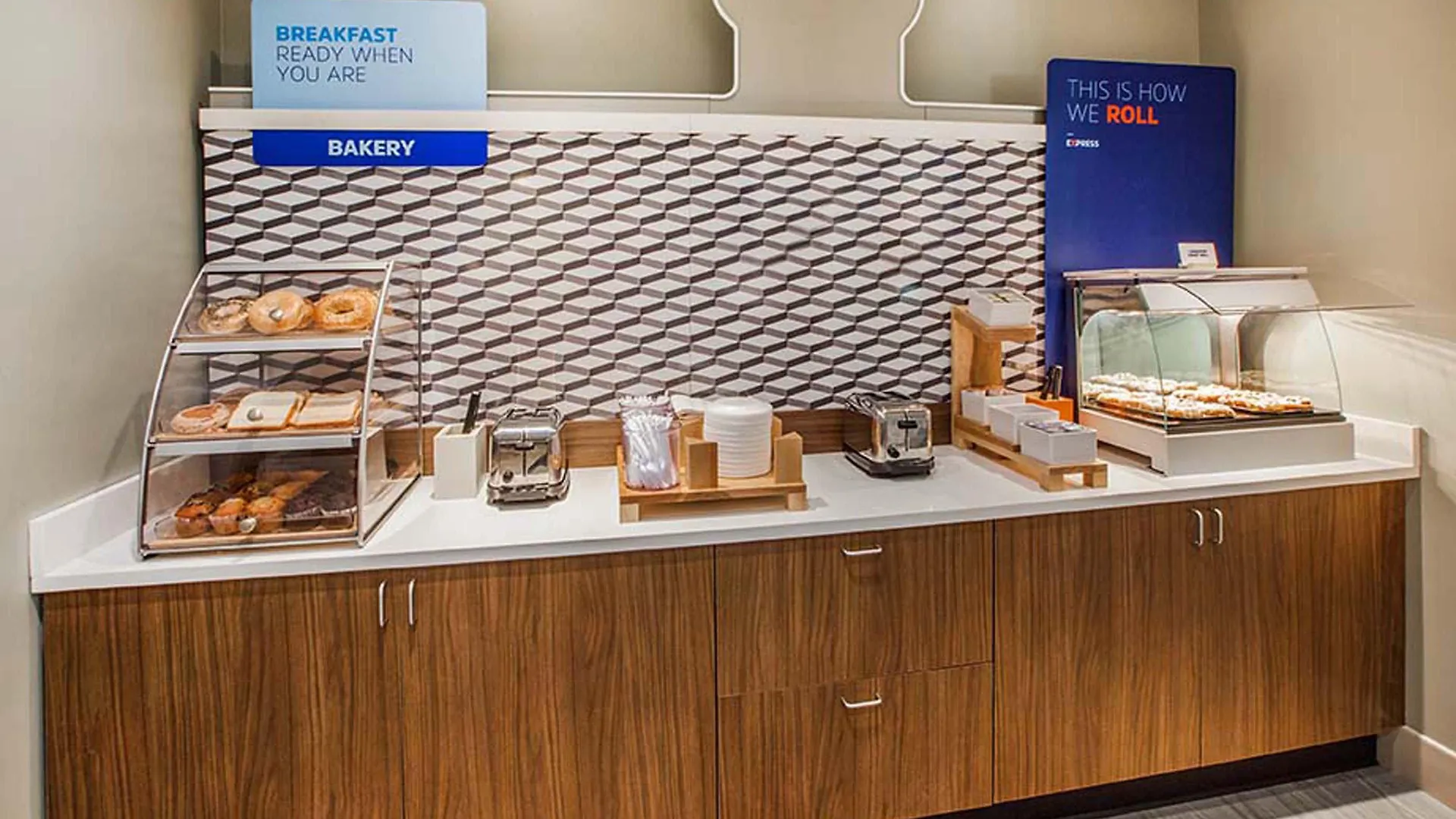 Holiday Express South By Ihg Hotel 2*