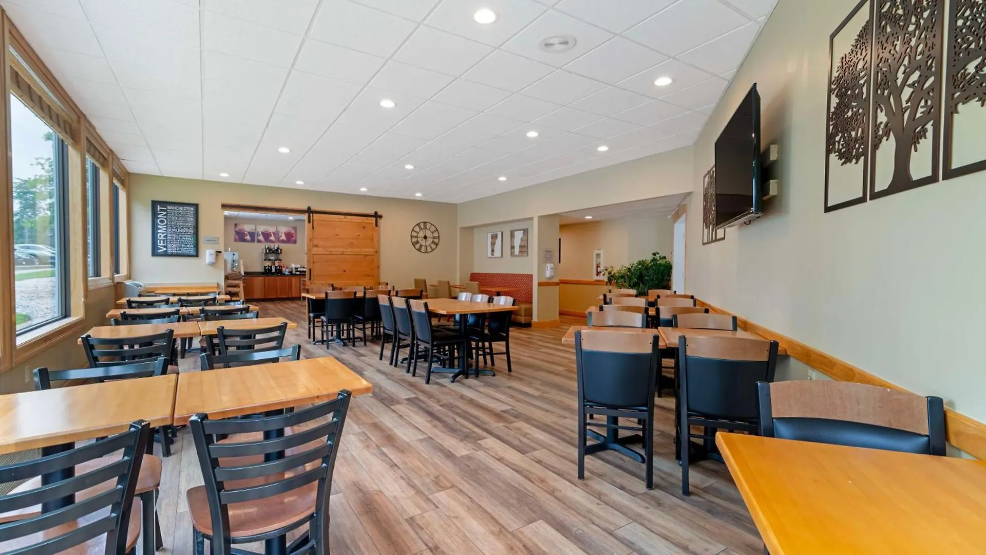 Western Windjammer & Conference Center 3*