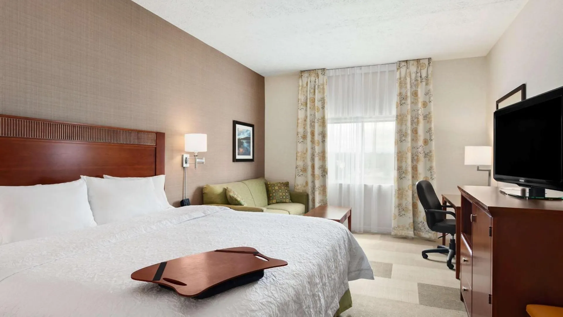 Hampton - Colchester Hotel 3*
