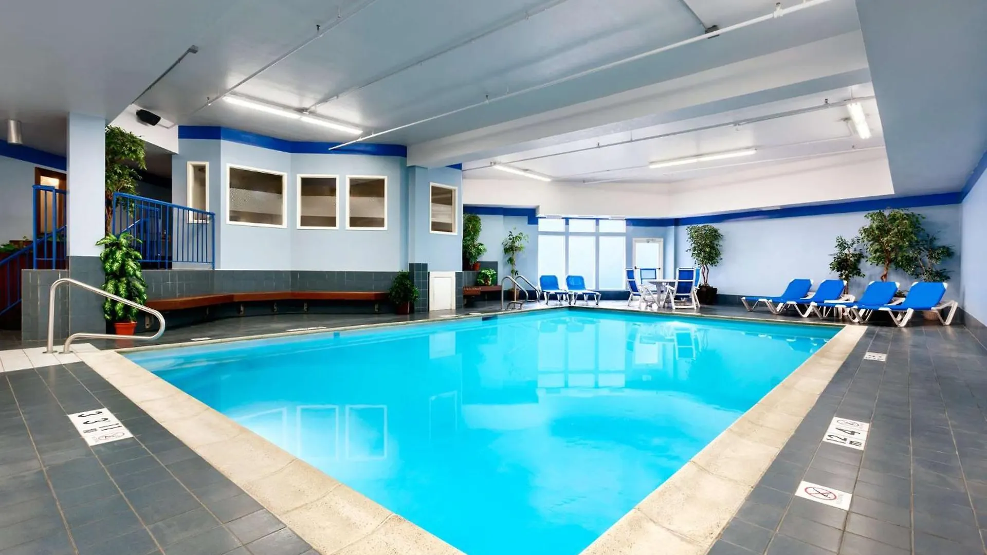 Hampton - Colchester Hotel