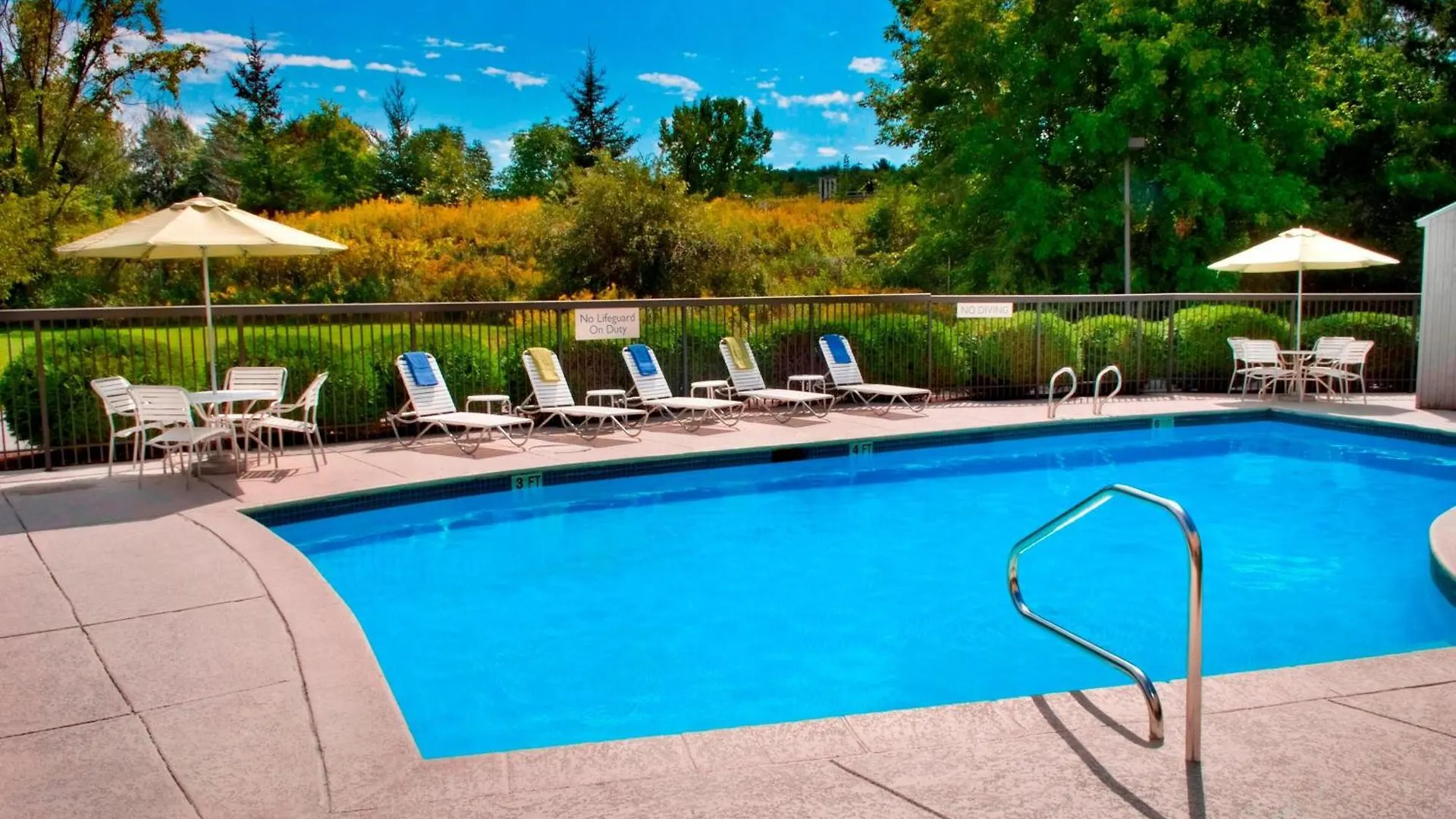 Fairfield By Marriott Williston Hotel 3*
