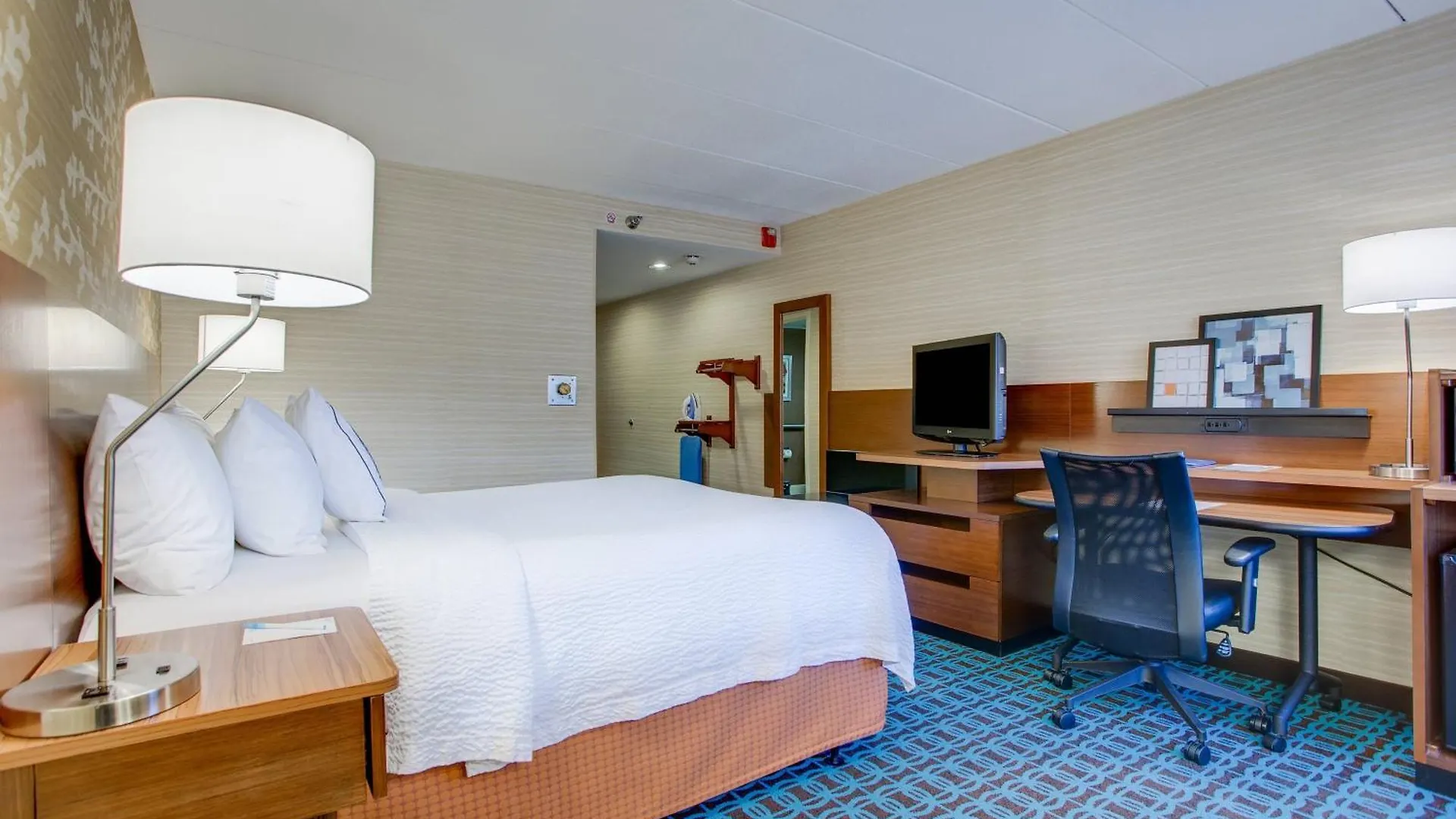Fairfield By Marriott Williston Hotel
