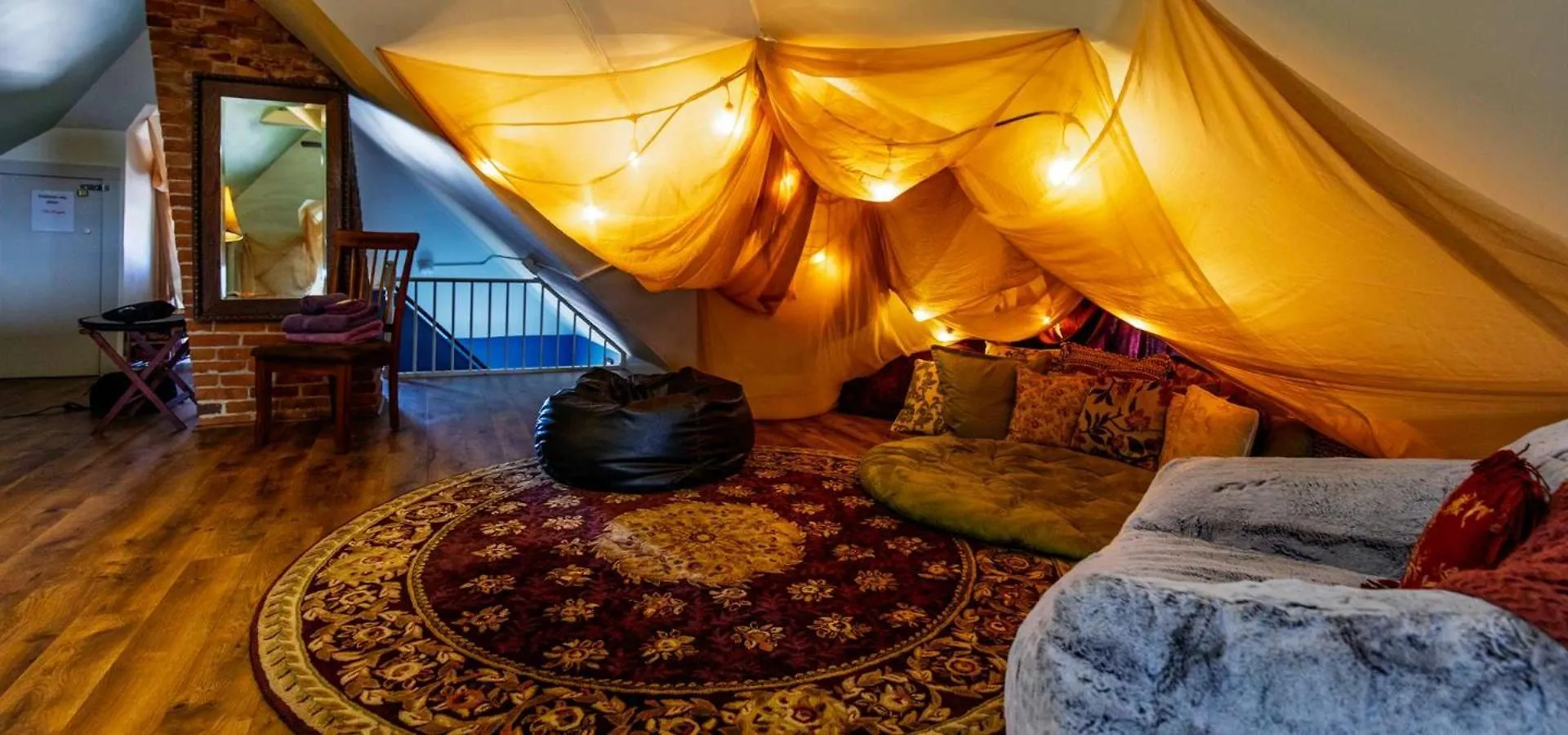 Centrally Located With Views Берлингтон