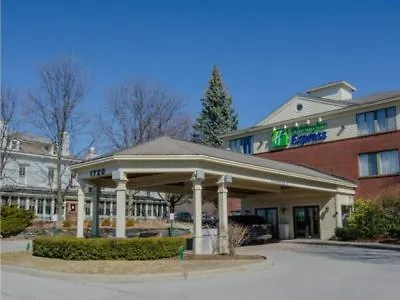 Hotel Holiday Express South By Ihg Burlington