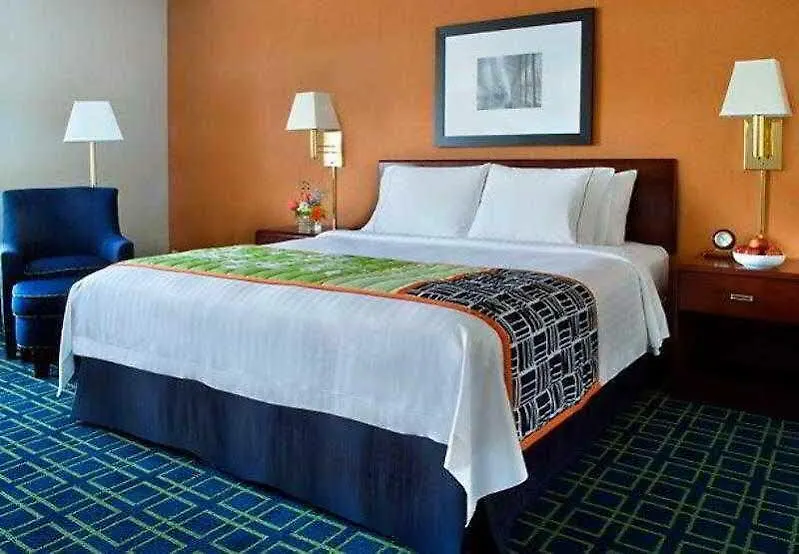 Fairfield By Marriott Williston Hotel Burlington
