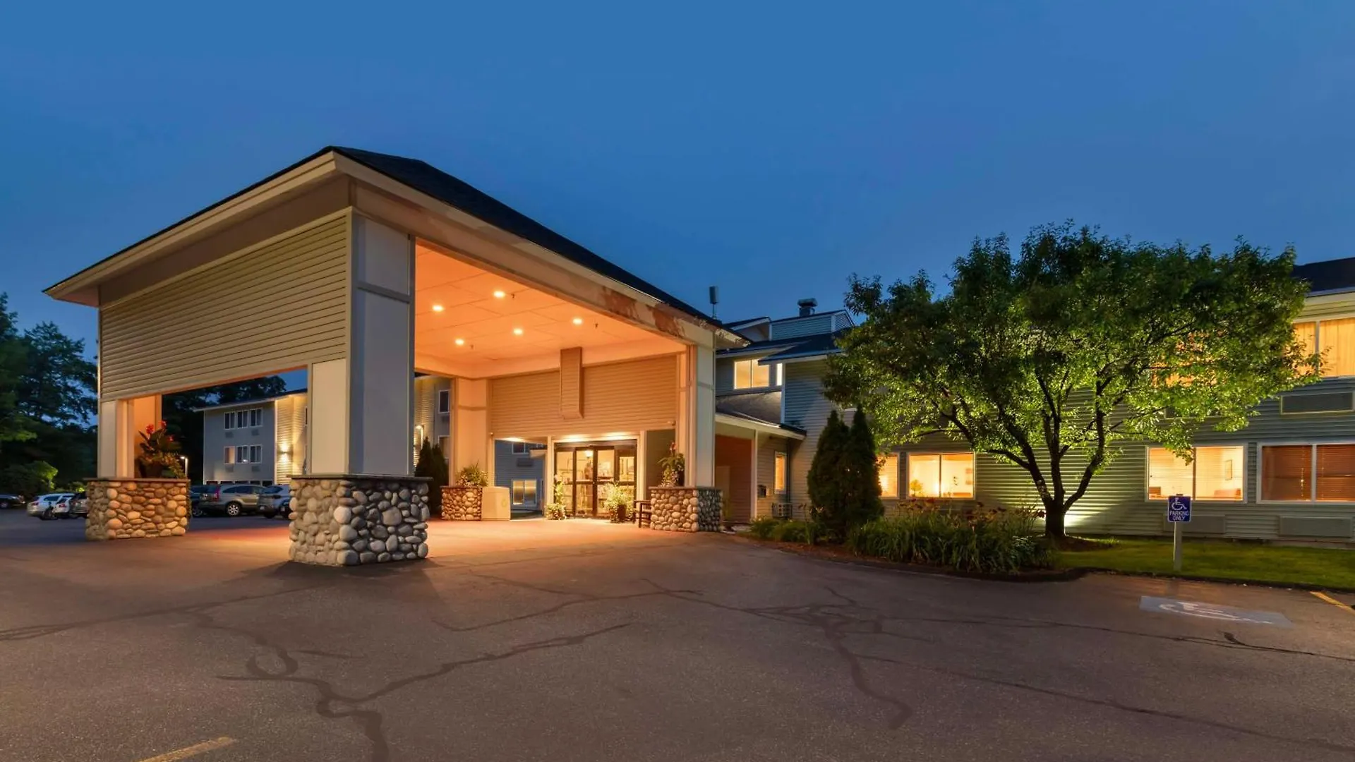 Hotel Western Windjammer & Conference Center 3*