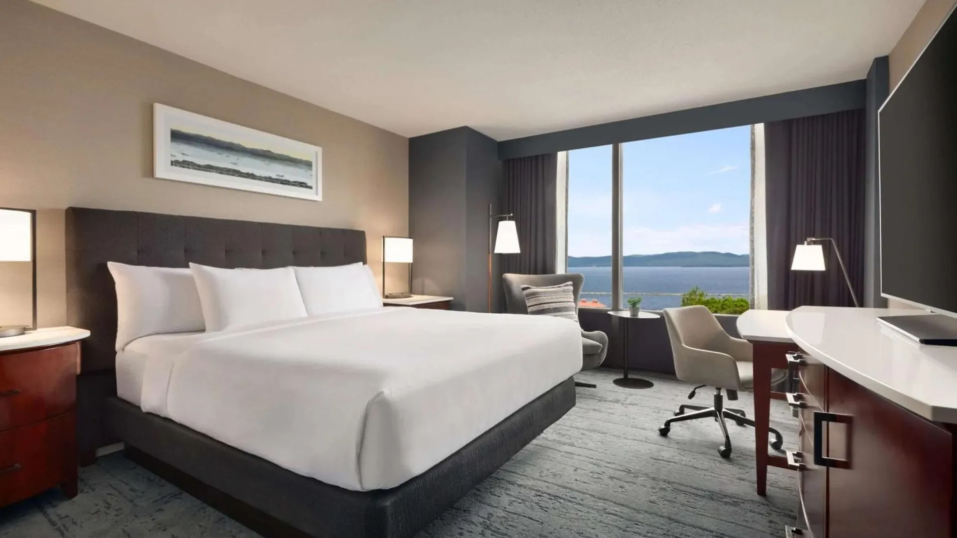 Hotel Hilton Champlain 4*