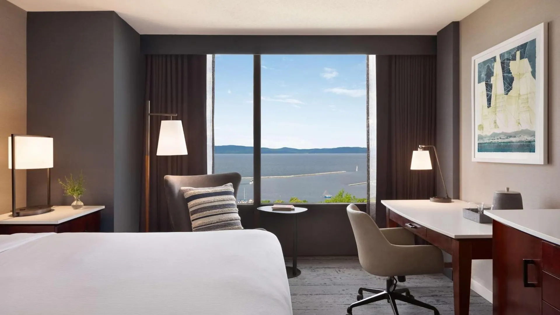 Hilton Champlain 4*